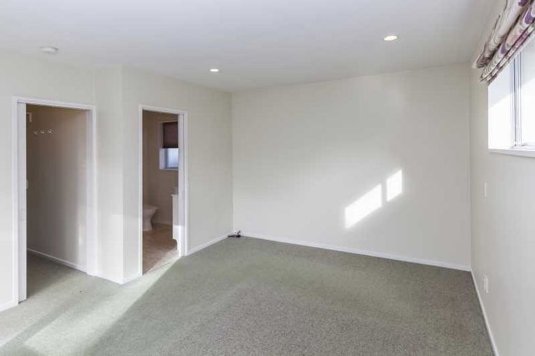 Photo of property in 147 Waimairi Road, Ilam, Christchurch, 8041