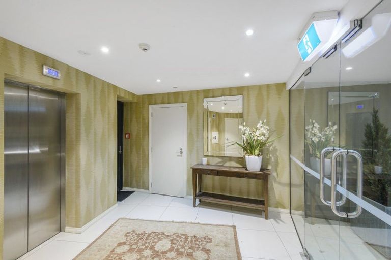 Photo of property in 50g Carlton Mill Road, Merivale, Christchurch, 8014