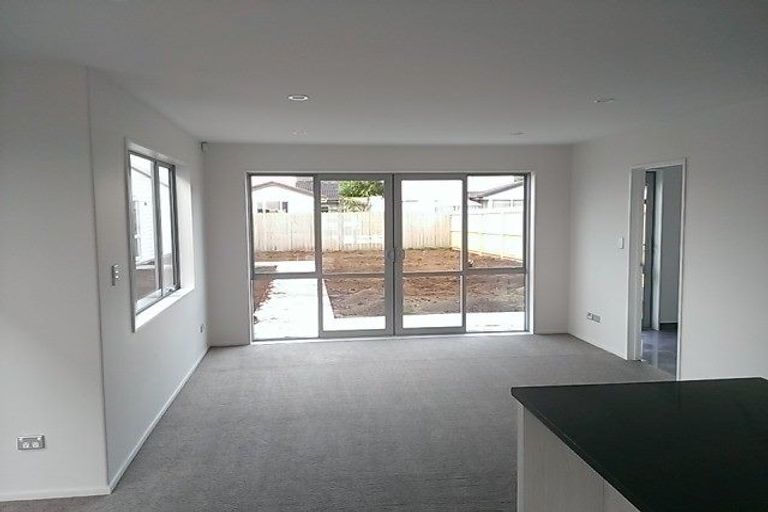 Photo of property in 203 Porchester Road, Takanini, 2112