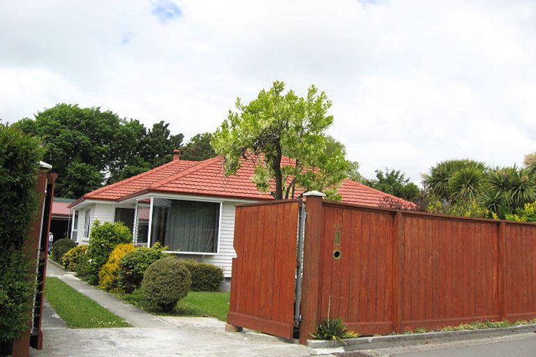 Photo of property in 272 Ilam Road, Burnside, Christchurch, 8053