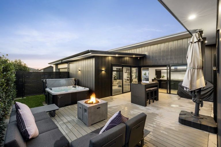 Photo of property in 15 Saint Thomas Avenue, Pyes Pa, Tauranga, 3112