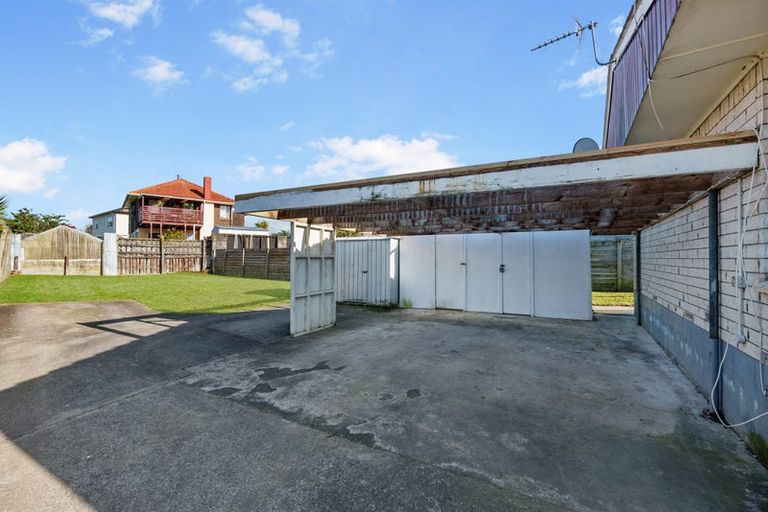 Photo of property in 1/82 Buckland Road, Mangere East, Auckland, 2024