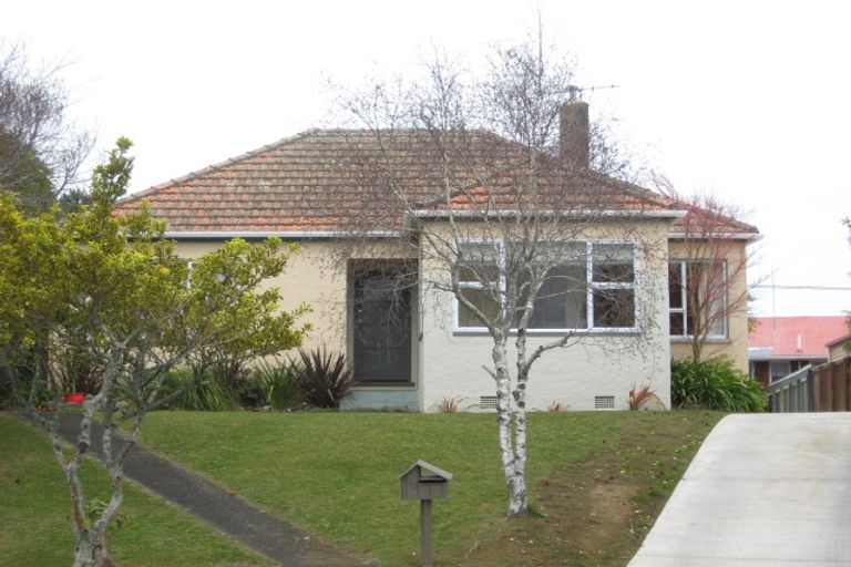 Photo of property in 40 Wrantage Street, Westown, New Plymouth, 4310