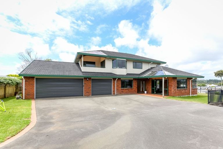 Photo of property in 9 Sandel Rise, Merrilands, New Plymouth, 4312
