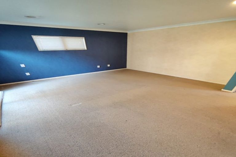 Photo of property in 35 Seneca Court, Golflands, Auckland, 2013