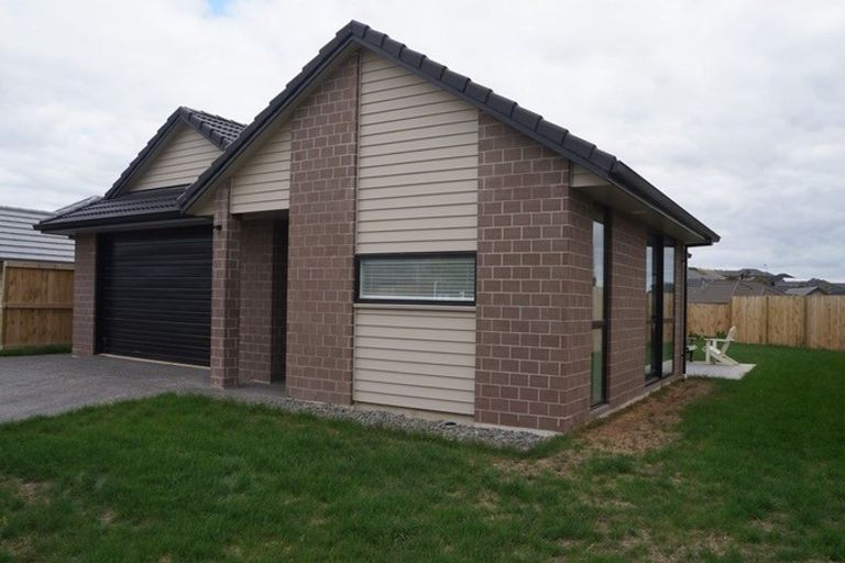 Photo of property in 11 Keston Crescent, Flagstaff, Hamilton, 3210