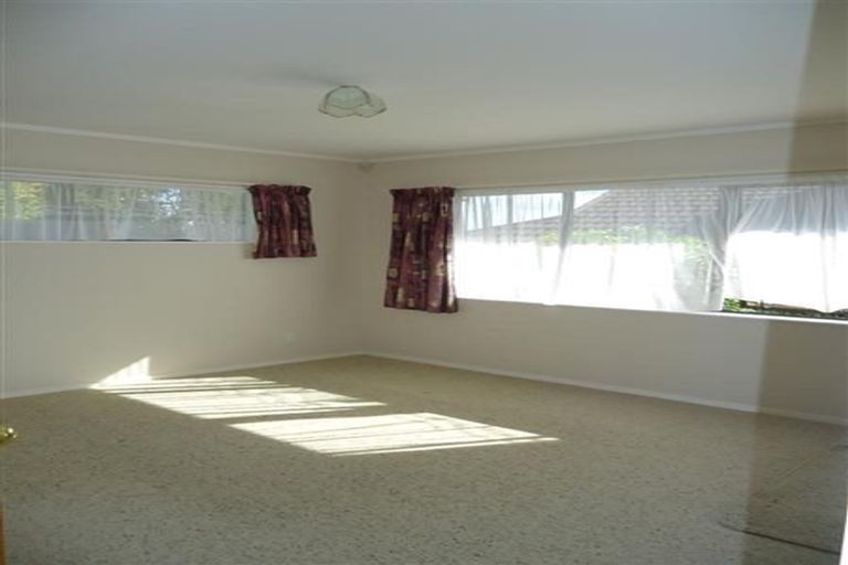 Photo of property in 1/1 Carriage Close, Northpark, Auckland, 2013