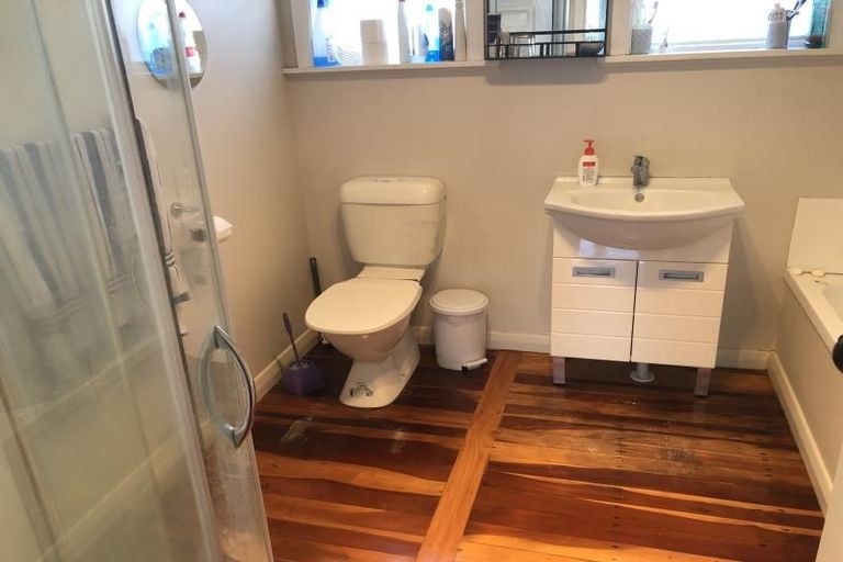 Photo of property in 1132a High Street, Taita, Lower Hutt, 5011