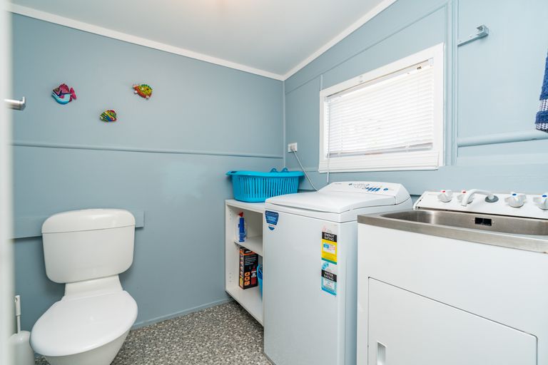 Photo of property in 28 Wood Street, Mangawhai Heads, Mangawhai, 0505