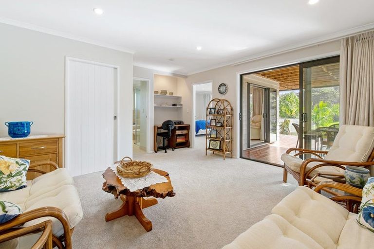 Photo of property in 27 Coralsea Way, Arkles Bay, Whangaparaoa, 0932