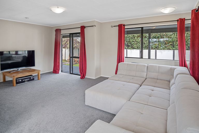 Photo of property in 42a Weld Street, Cambridge, 3434