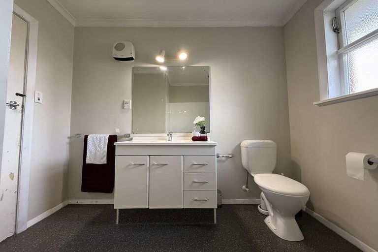 Photo of property in 14 John Street, Trentham, Upper Hutt, 5018