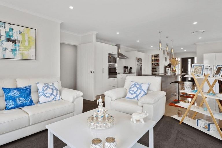 Photo of property in 2 Te Hurunui Drive, Pegasus, 7612