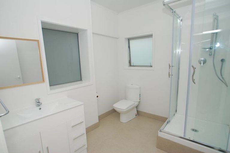 Photo of property in 35a Bay Street, Red Beach, 0932