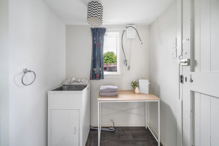 Photo of property in 15 Hargood Street, Woolston, Christchurch, 8062