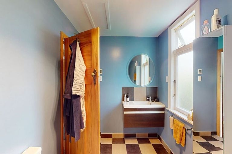 Photo of property in 9 Khandallah Road, Ngaio, Wellington, 6035