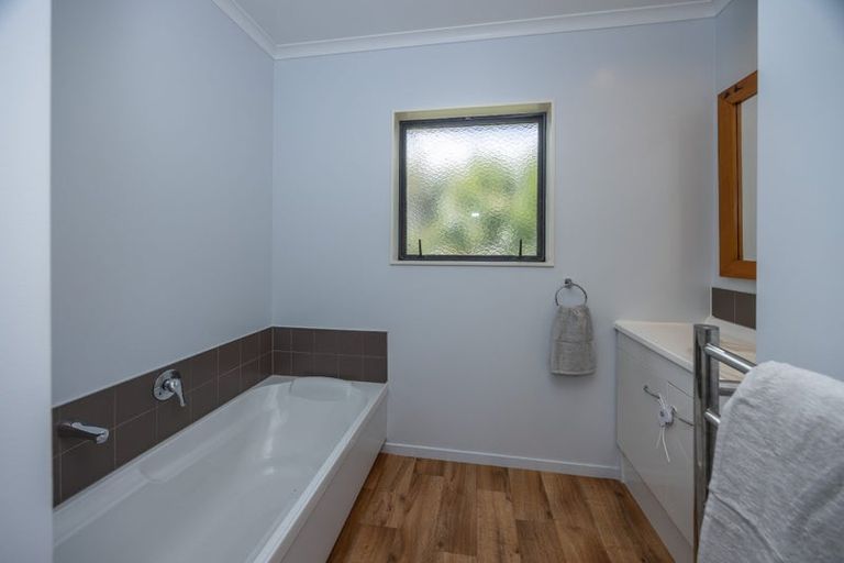 Photo of property in 17 Haultain Street, Kihikihi, Te Awamutu, 3800