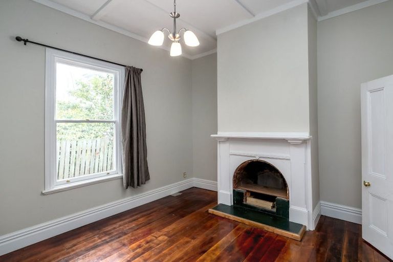 Photo of property in 83 Lincoln Road, Masterton, 5810