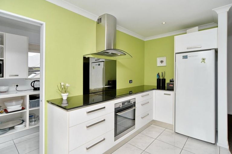 Photo of property in 25a Epsom Drive, Rangiora, 7400