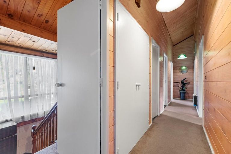 Photo of property in 7 Spruce Place, Totara Heights, Auckland, 2105