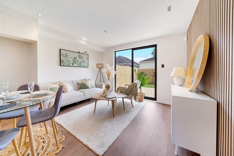 Photo of property in 8/60 Yeovil Road, Te Atatu Peninsula, Auckland, 0610