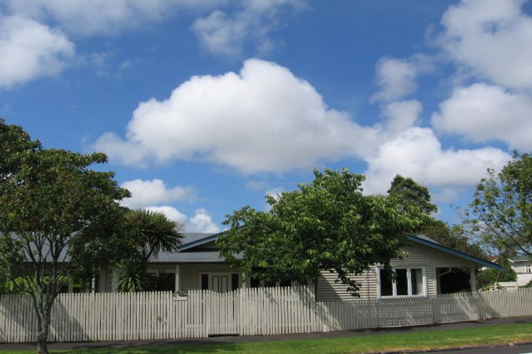 Photo of property in 64 Woodside Road, Mount Eden, Auckland, 1024