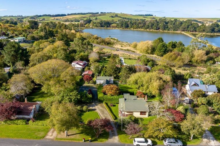 Photo of property in 64 Geelong Street, Waikouaiti, 9510