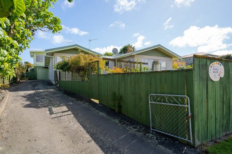 Photo of property in 14 Robert Mckeen Street, Otaki Beach, Otaki, 5512