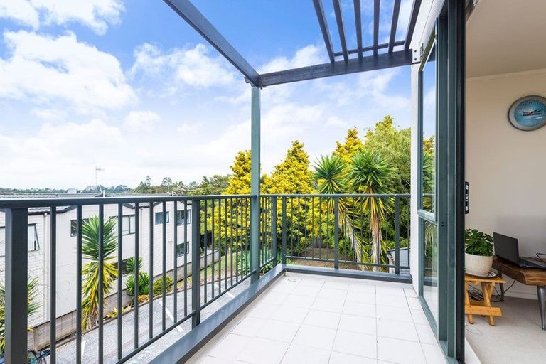 Photo of property in 8/8 Flynn Street, Birkdale, Auckland, 0626
