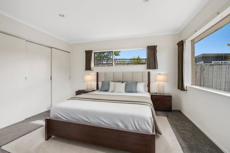 Photo of property in 53 Bay Street, Red Beach, 0932