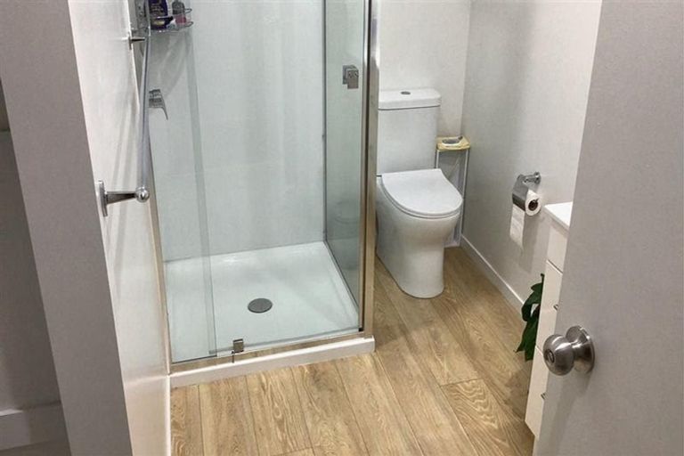 Photo of property in 1/70 Great South Road, Papakura, 2110