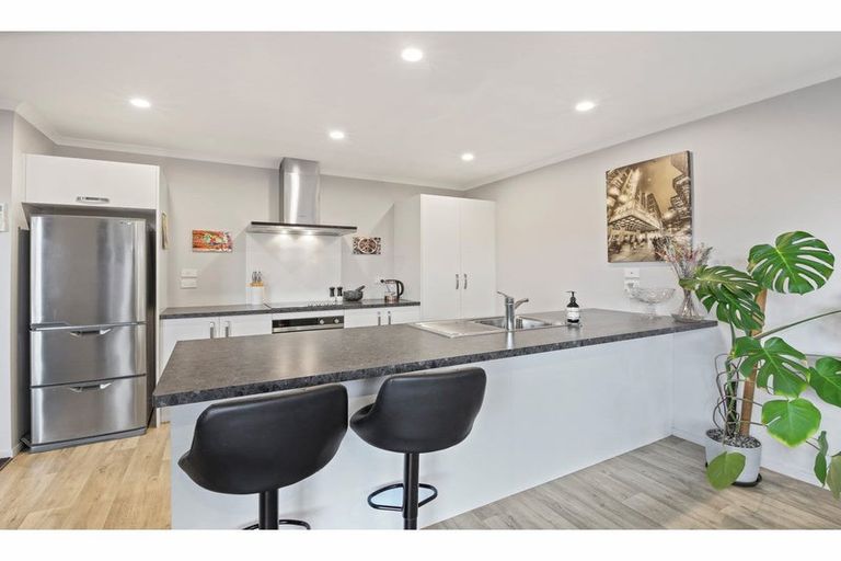 Photo of property in 16 George West Square West, Wigram, Christchurch, 8025