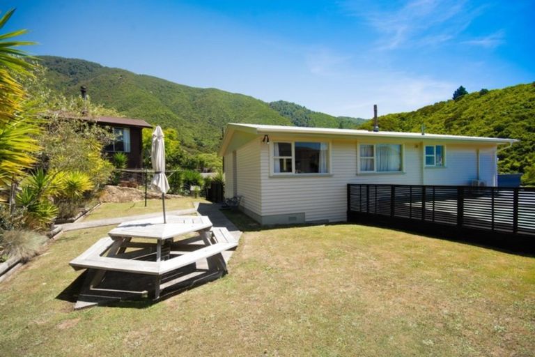 Photo of property in 82 Scotland Street, Picton, 7220