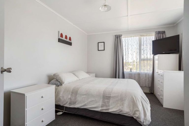 Photo of property in 2 Gormack Street, Balclutha, 9230
