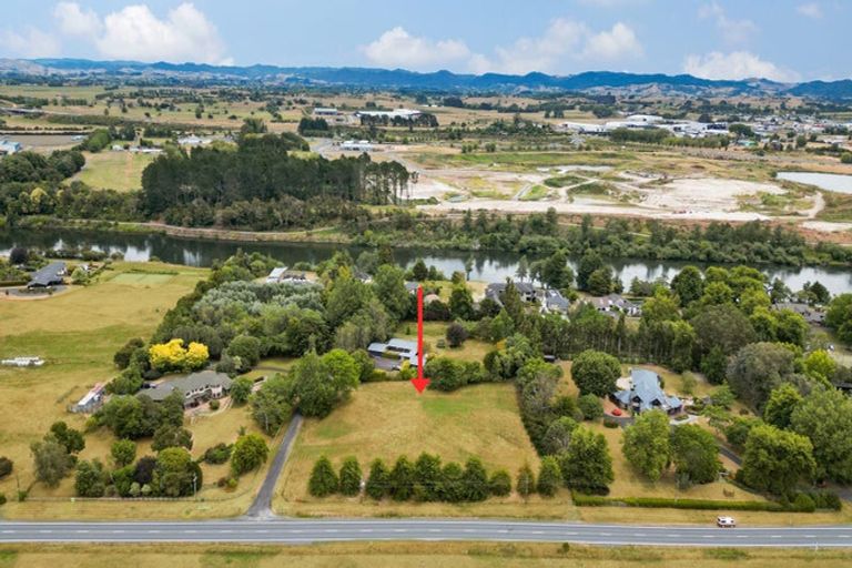 Photo of property in 2121e River Road, Horsham Downs, Hamilton, 3281