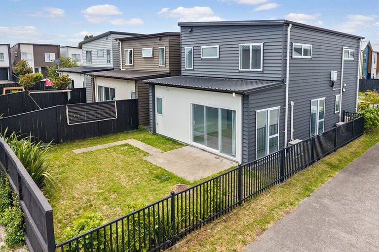 Photo of property in 8 Recovery Road, Papakura, 2110