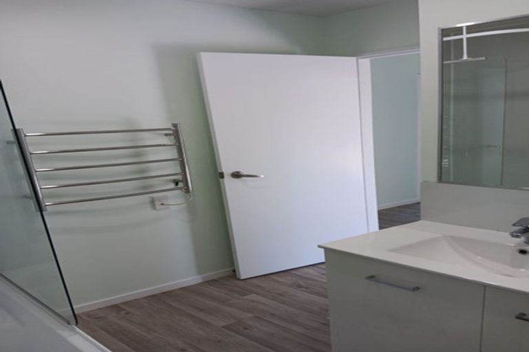 Photo of property in 48a Woodend Road, Woodend, 7610