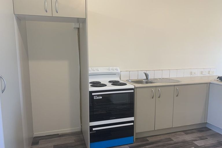 Photo of property in 15/242 Great North Road, Henderson, Auckland, 0612