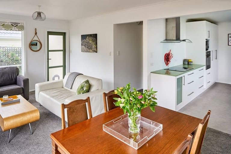 Photo of property in 41-43 Pukatea Street, Eastbourne, Lower Hutt, 5013