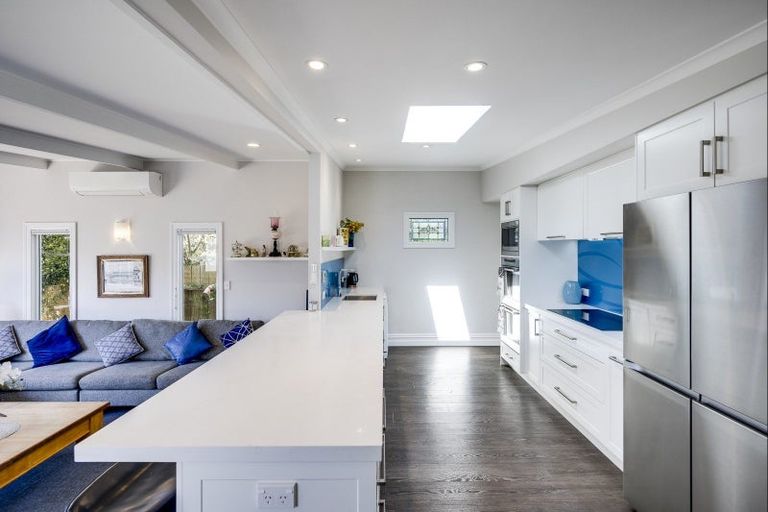 Photo of property in 11 Nelson Crescent, Napier South, Napier, 4110