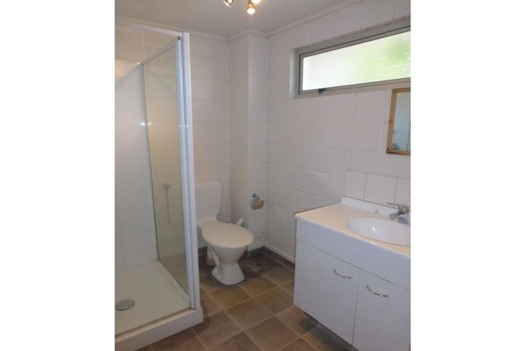 Photo of property in 2/273 Riccarton Road, Upper Riccarton, Christchurch, 8041