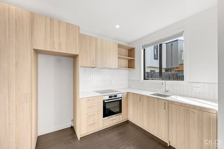 Photo of property in 11/323 Riverside Drive, Waterloo, Lower Hutt, 5011