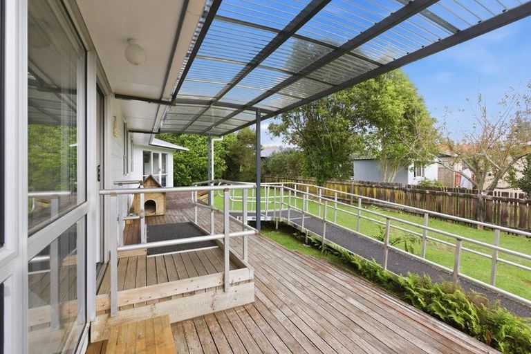 Photo of property in 20 Ngahere Street, Inglewood, 4330