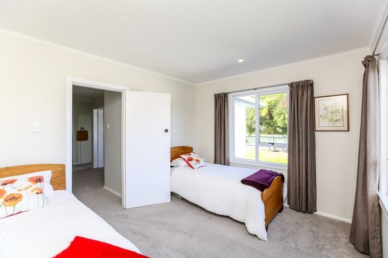 Photo of property in 16 Awanui Street, Merrilands, New Plymouth, 4312