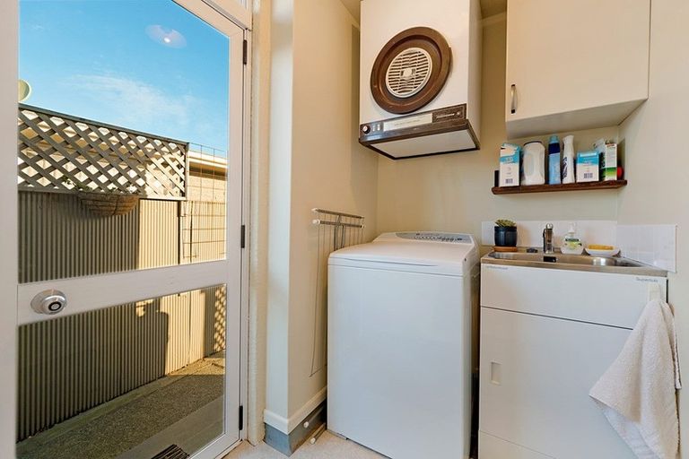 Photo of property in 16 Donegal Street, Belfast, Christchurch, 8051