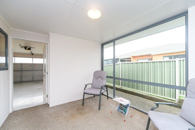 Photo of property in 28 Cedar Crescent, Feilding, 4702