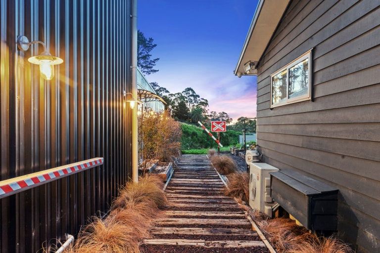 Photo of property in 189 Point View Drive, East Tamaki Heights, Auckland, 2016