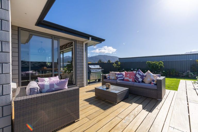 Photo of property in 11 Breaksea Street, Te Anau, 9600