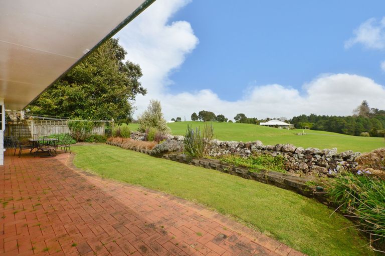 Photo of property in 10 Pohutukawa Place, Maunu, Whangarei, 0110