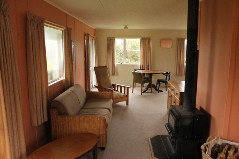 Photo of property in 122 Birds Ferry Road, Virgin Flat, Cape Foulwind, 7892